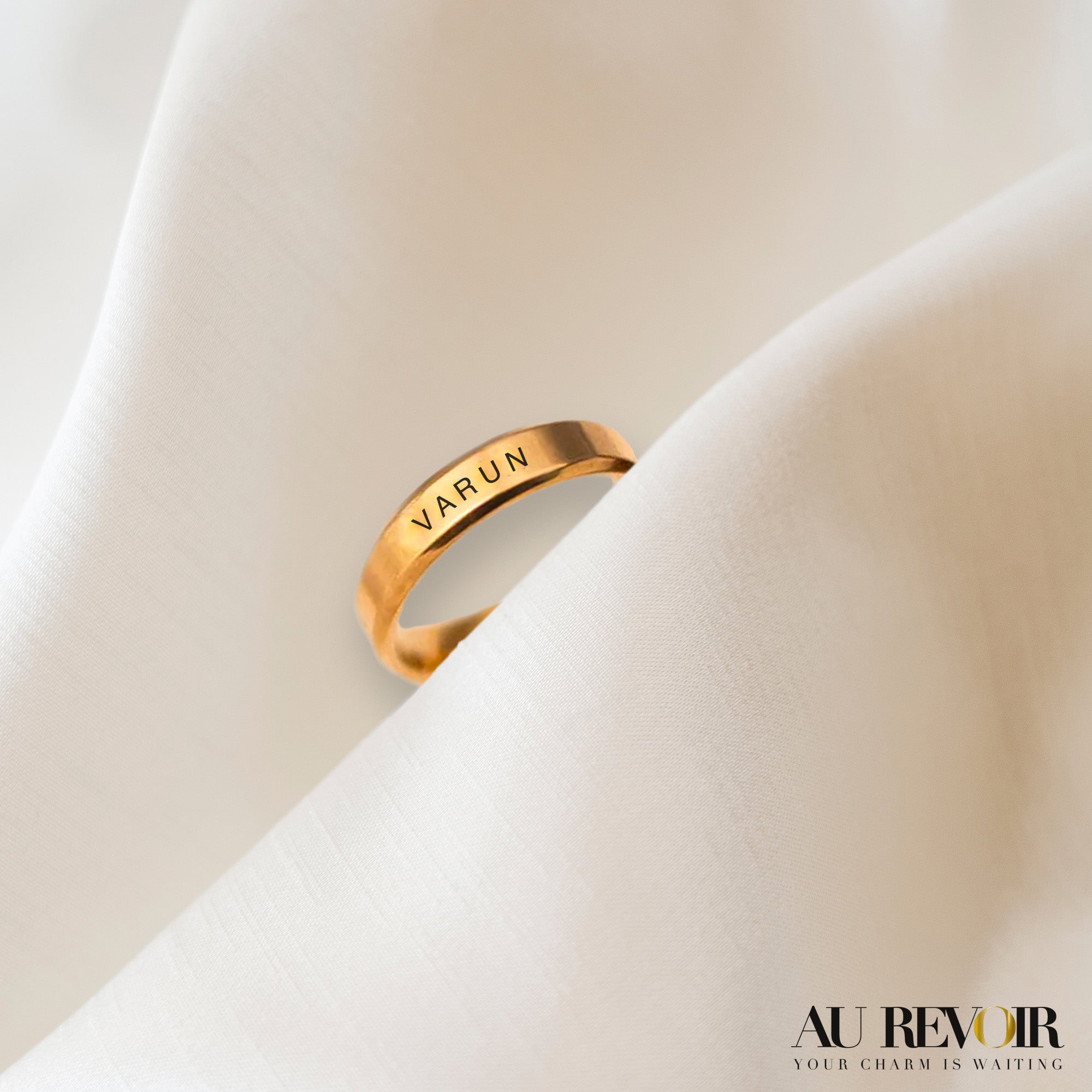 Get the Perfect 14k Yellow Gold Initial & Name Rings | GLAMIRA.in